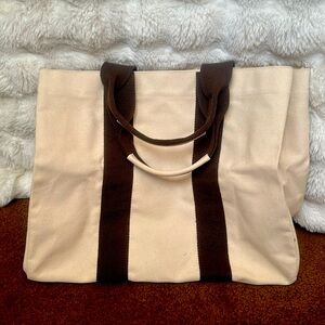 New beach or shopping tote.  Le Bar Marche.  Brand new in package. Unisex use.